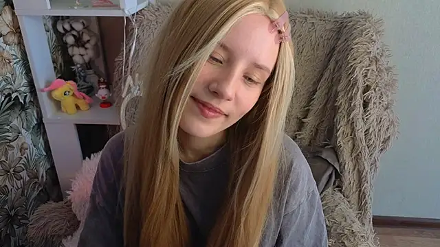 sarakaell online show from June 2026 01:43:02 AM