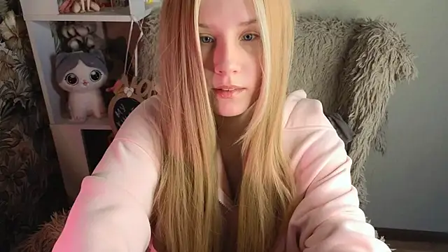 sarakaell online show from May 2026 01:45:02 AM