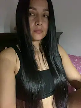 Snapshot of vellaAngel chatting on December 2024 03:54:01 AM vellaAngel online show from December 2024 03:54:01 AM