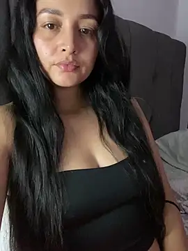 Snapshot of vellaAngel chatting on December 2024 03:45:02 AM vellaAngel online show from December 2024 03:45:02 AM