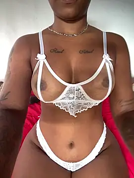 Snapshot of Angel_black69 chatting on June 2026 01:01:02 PM Angel black69 online show from June 2026 01:01:02 PM