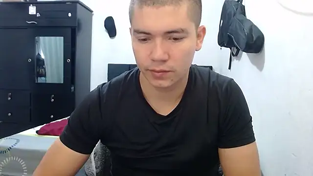 suckmydickbitch97 online show from December 2025 01:43:02 PM