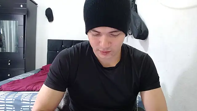 suckmydickbitch97 online show from November 2025 01:16:02 PM