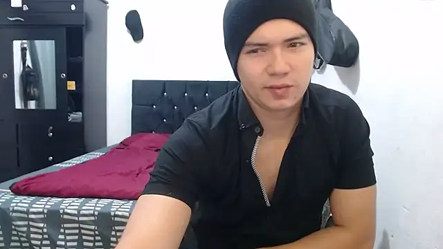 suckmydickbitch97 online show from December 2025 12:50:01 PM