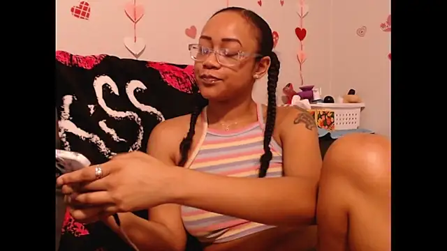 RylHoneyy online show from February 2026 06:24:02 AM