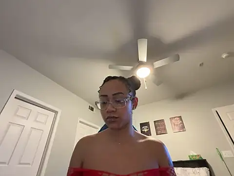 RylHoneyy online show from February 2026 03:48:01 AM