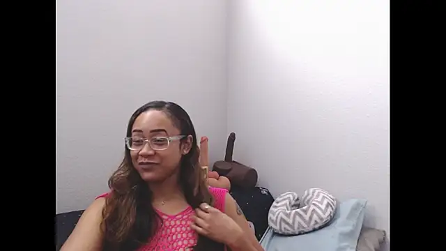 RylHoneyy online show from March 2026 06:54:01 PM