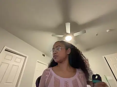 RylHoneyy online show from February 2026 02:21:02 AM