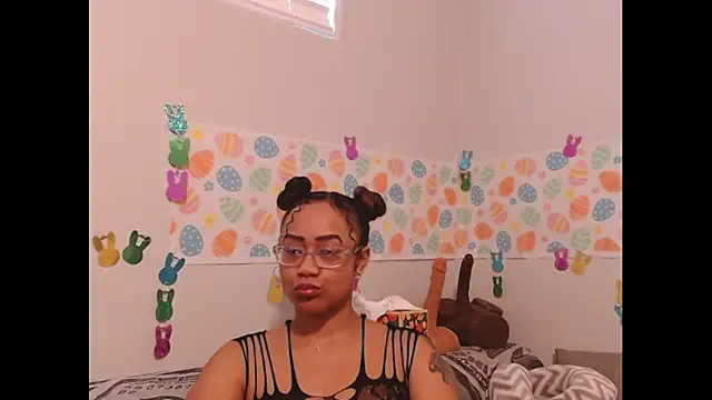 RylHoneyy online show from March 2026 12:56:01 AM