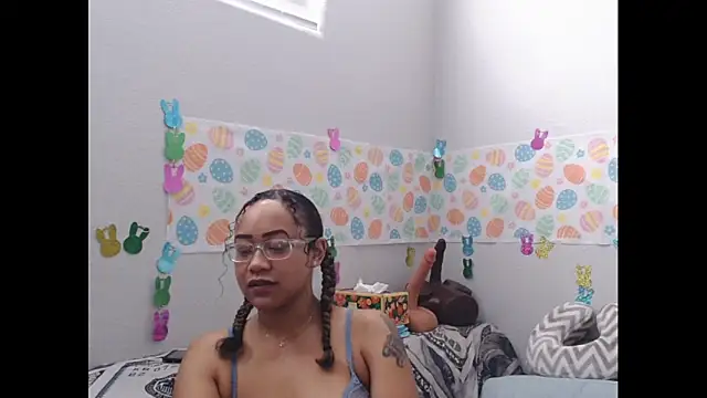 RylHoneyy online show from March 2026 06:42:01 PM