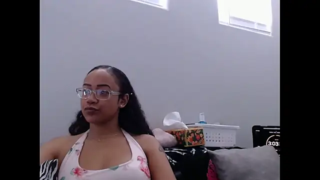 RylHoneyy online show from February 2026 07:49:02 PM