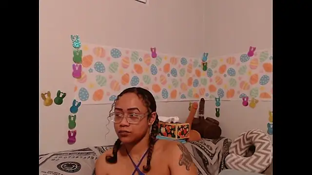 RylHoneyy online show from March 2026 01:01:01 PM