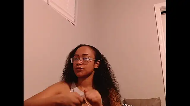 RylHoneyy online show from February 2026 02:53:02 AM