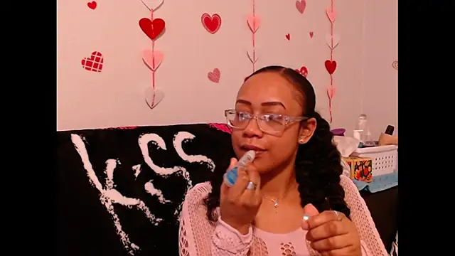 RylHoneyy online show from February 2026 01:27:01 AM