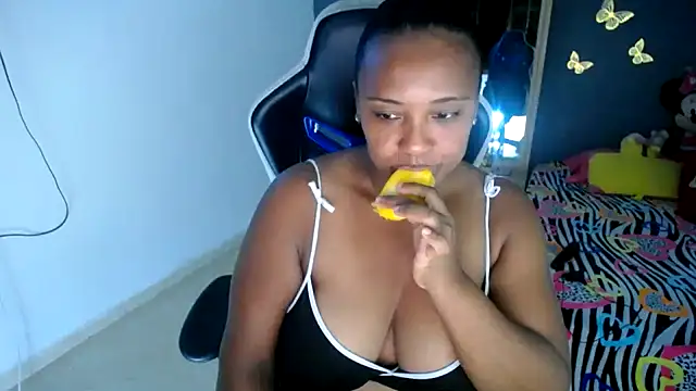 marysol83 online show from April 2026 01:18:02 AM