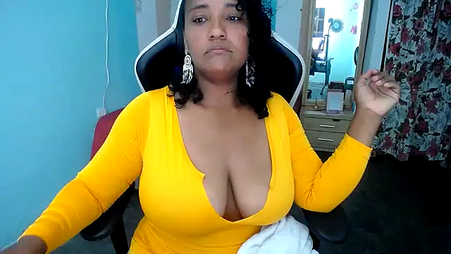 Snapshot of marysol83 chatting on October 2025 01:40:01 AM marysol83 online show from October 2025 01:40:01 AM