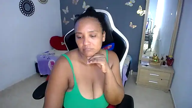 Snapshot of marysol83 chatting on May 2026 10:26:01 PM marysol83 online show from May 2026 10:26:01 PM
