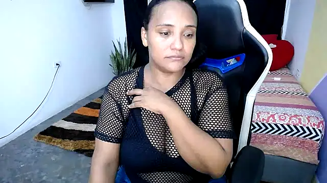 Snapshot of marysol83 chatting on February 2025 07:34:01 AM marysol83 online show from February 2025 07:34:01 AM