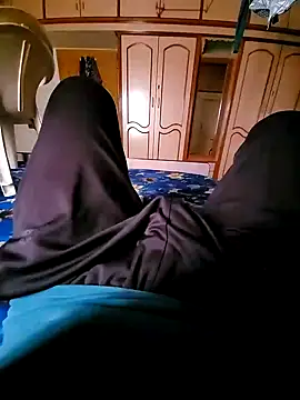 vansh1802 online show from February 2025 08:29:02 AM