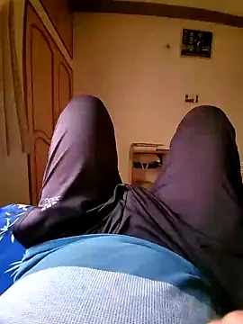 vansh1802 online show from January 2025 08:22:01 AM