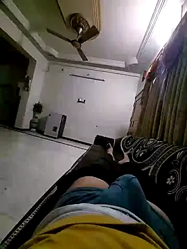 vansh1802 online show from January 2025 06:13:02 PM