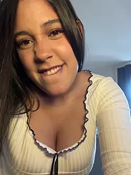 WHAAATTTTTTTTTT online show from May 2026 02:24:02 PM