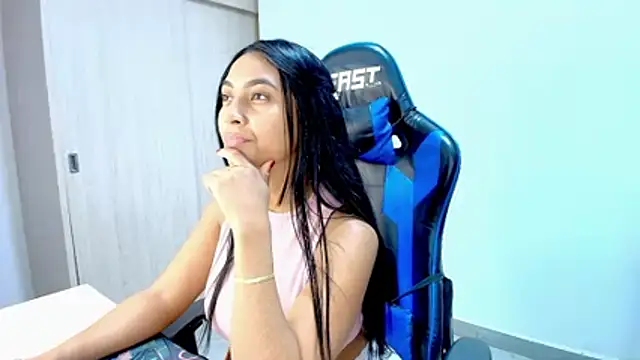 sophiax-x online show from January 2026 02:18:02 AM