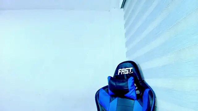 sophiax-x online show from April 2026 01:56:01 AM