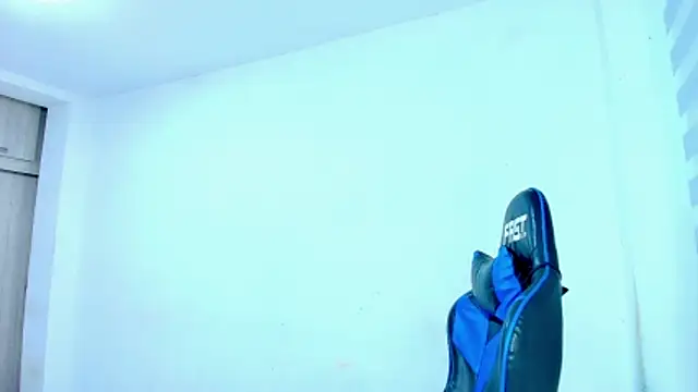 sophiax-x online show from March 2026 11:56:01 PM