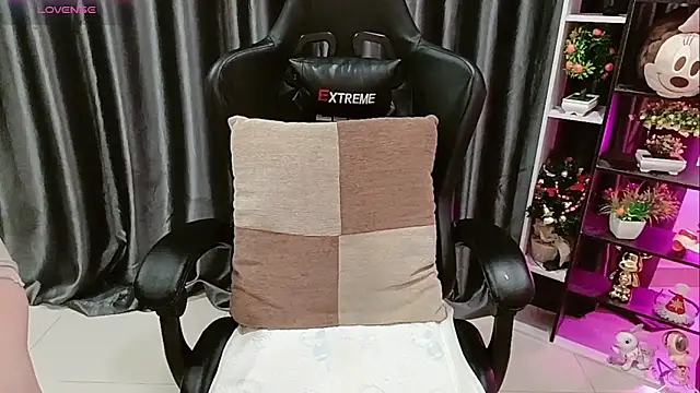 Yuki-yio online show from February 2026 01:17:01 AM