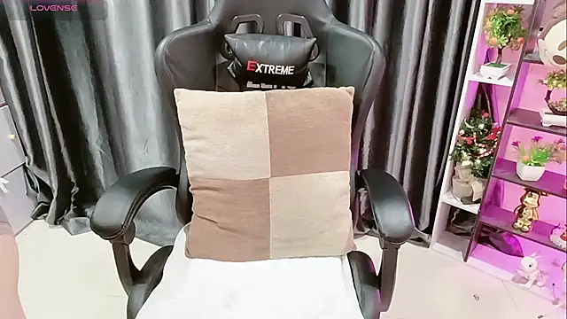 Yuki-yio online show from February 2026 12:08:01 AM