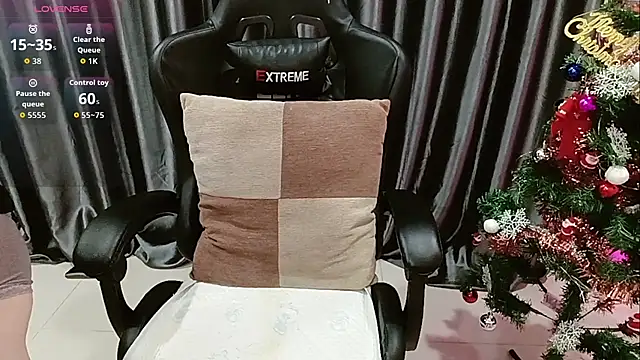 Yuki-yio online show from December 2025 01:19:02 AM