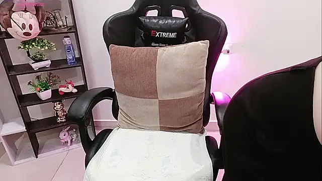 Yuki-yio online show from March 2026 01:21:02 AM