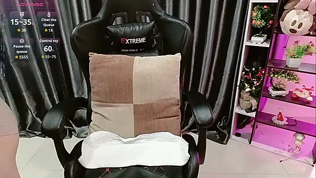 Yuki-yio online show from December 2025 12:57:02 AM