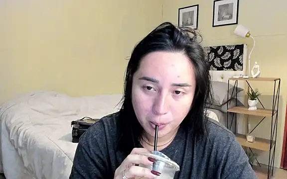 Sexysafarahh online show from March 2026 09:00:01 AM