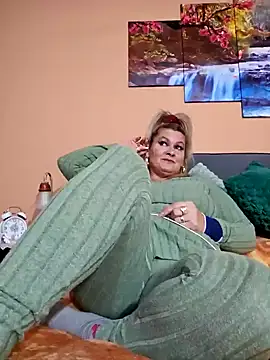 CRHYSTEL online show from December 2024 05:05:02 PM