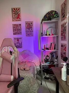 Snapshot of Emma_Wish chatting on September 2025 03:51:01 PM Emma Wish online show from September 2025 03:51:01 PM