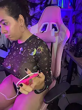 Snapshot of Emma_Wish chatting on October 2025 04:29:01 PM Emma Wish online show from October 2025 04:29:01 PM