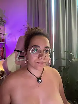Emma Wish online show from July 2026 04:47:01 PM