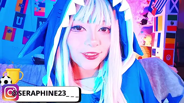 seraphine23 online show from July 2026 10:32:02 PM