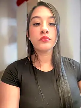 seraphine23 online show from November 2025 12:42:02 AM