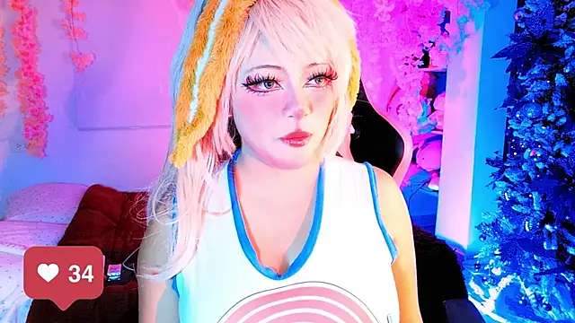 seraphine23 online show from December 2025 03:11:05 AM