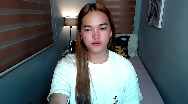 MoaningKylie online show from December 2024 01:02:02 AM