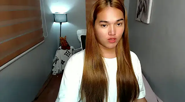 MoaningKylie online show from December 2024 04:42:02 PM