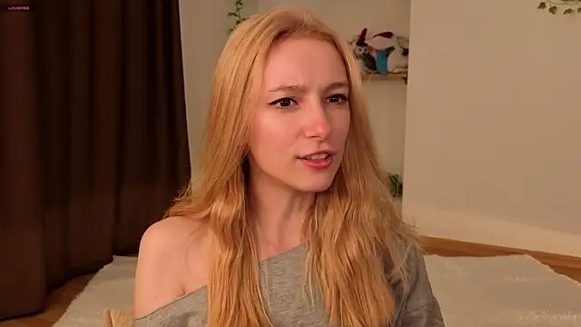 berrry girl online show from May 2026 11:39:01 AM