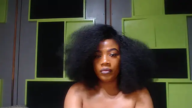 Snapshot of SexyAssDivaxxx chatting on October 2025 05:11:02 AM SexyAssDivaxxx online show from October 2025 05:11:02 AM