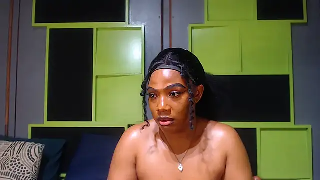Snapshot of SexyAssDivaxxx chatting on October 2025 05:33:02 AM SexyAssDivaxxx online show from October 2025 05:33:02 AM