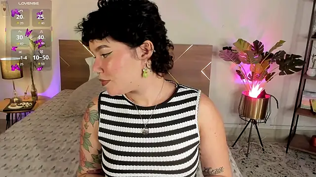 Amy art online show from April 2026 09:37:02 PM