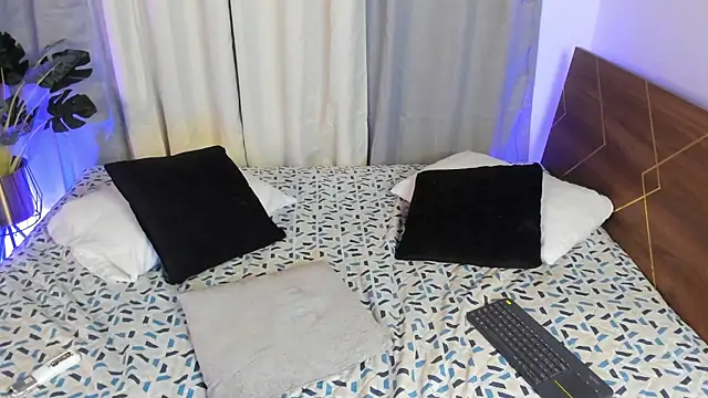 Amy art online show from September 2025 08:48:01 PM