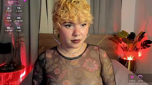 Snapshot of Amy_art chatting on January 2026 08:34:02 PM Amy art online show from January 2026 08:34:02 PM